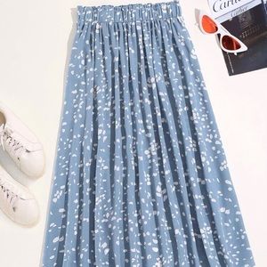 Modest midi skirt